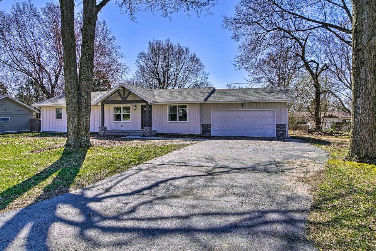Retreat With Deck About 9 Mi To Downtown Springfield Villa Ozark Eksteriør bilde